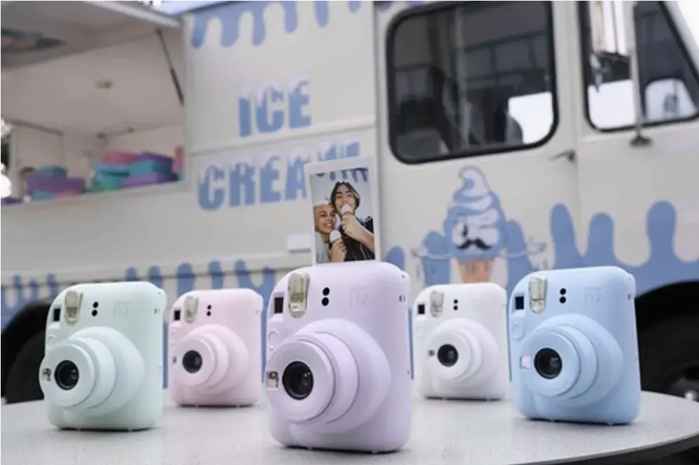 Fujifilm - Instax Mini 12 Instant Camera